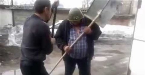 Russian-Idiots-Test-Helmet-With-Lump-Hammer-Then-Fight1